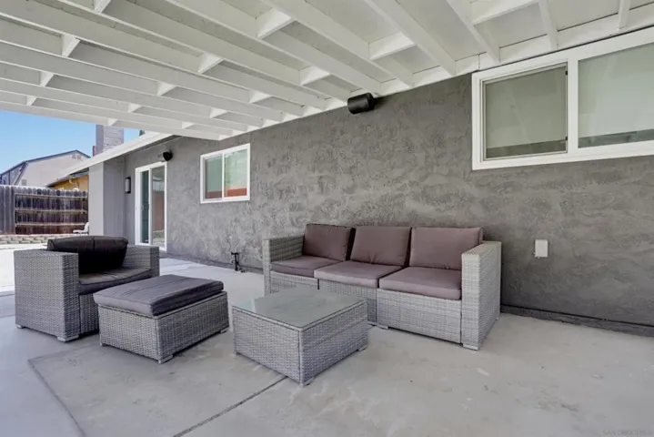 6896 Turnbridge, San Diego, California 92119