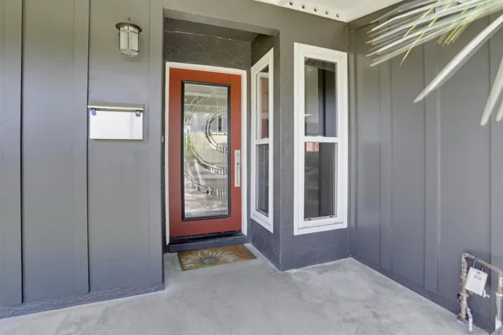 6896 Turnbridge, San Diego, California 92119