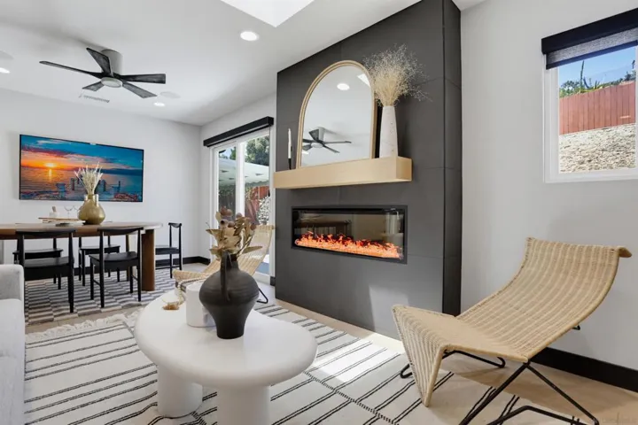 6896 Turnbridge, San Diego, California 92119