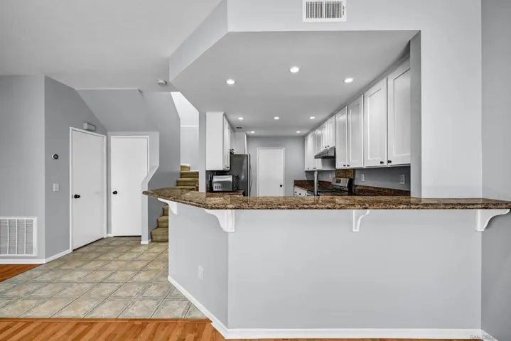 9325 Babauta Rd 8, San Diego, California 92129