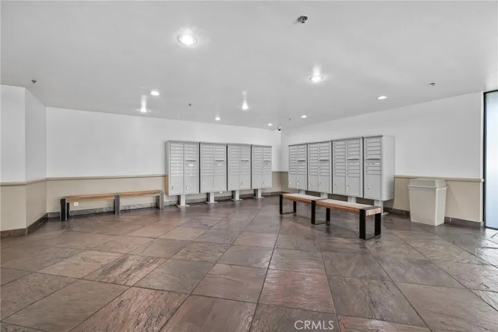 19350 Sherman Way 201, Reseda, California 91335