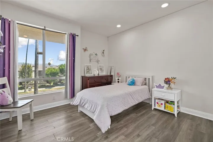 19350 Sherman Way 201, Reseda, California 91335