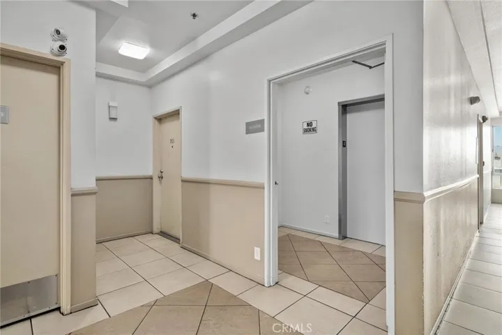 19350 Sherman Way 201, Reseda, California 91335