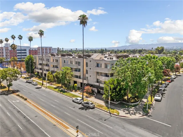 19350 Sherman Way 201, Reseda, California 91335