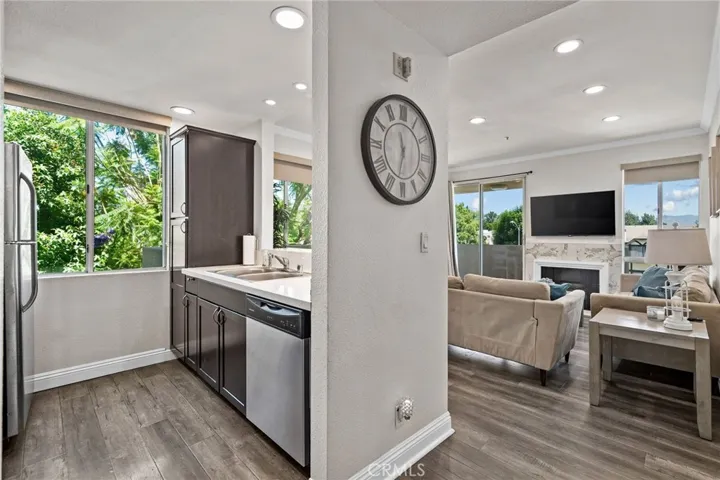 19350 Sherman Way 201, Reseda, California 91335
