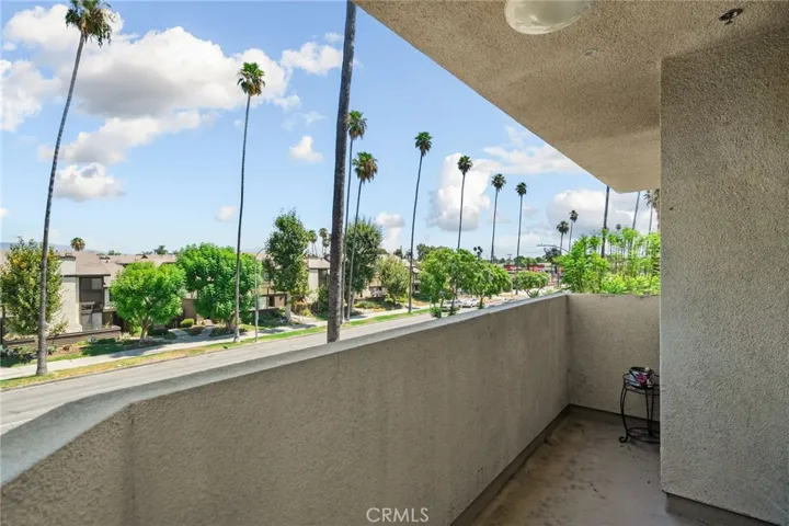 19350 Sherman Way 201, Reseda, California 91335