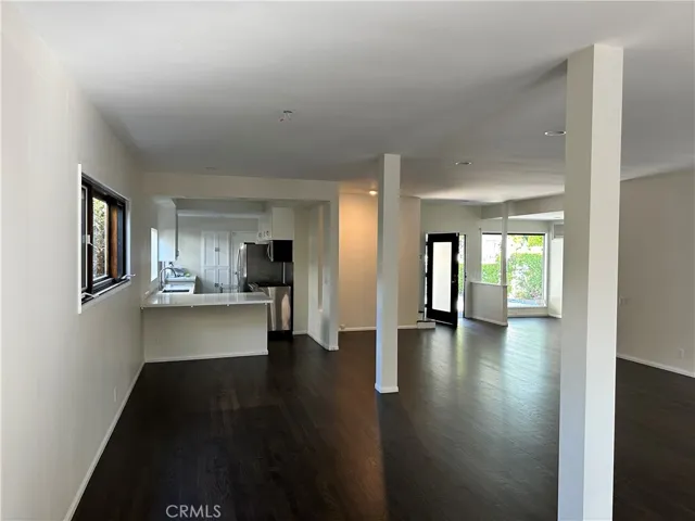 11336 Montana, Los Angeles, California 90049