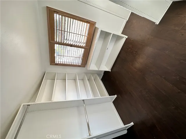 11336 Montana, Los Angeles, California 90049