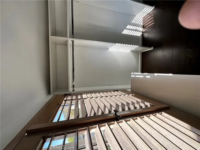 11336 Montana, Los Angeles, California 90049