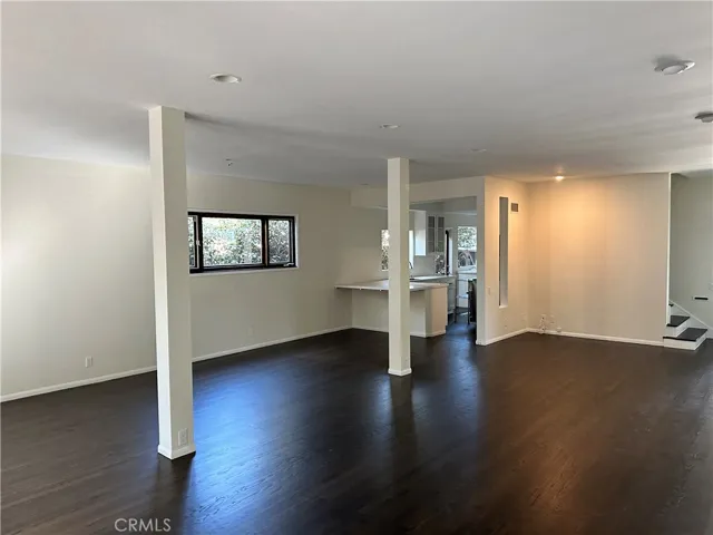 11336 Montana, Los Angeles, California 90049