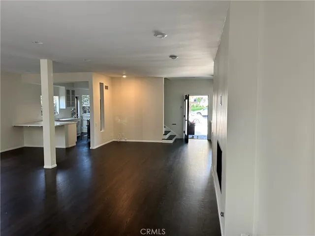 11336 Montana, Los Angeles, California 90049