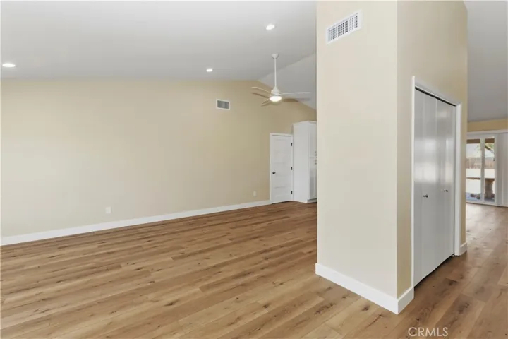 11471 Hollyvale, Victorville, California 92392
