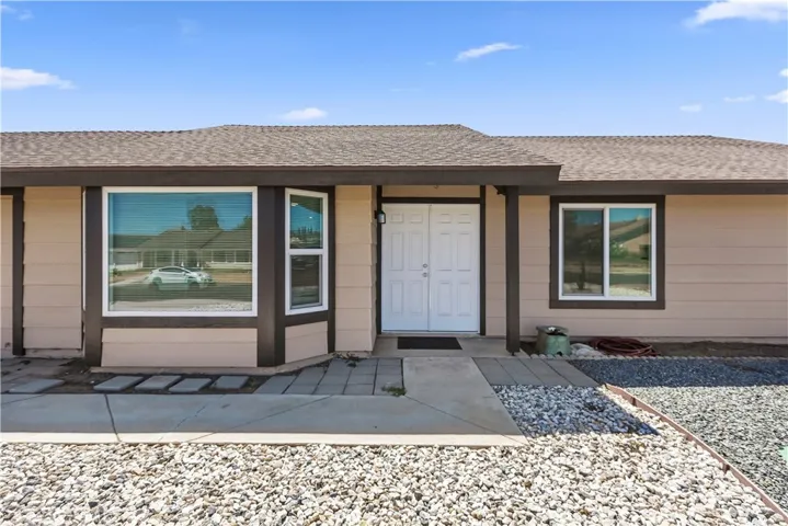 11471 Hollyvale, Victorville, California 92392