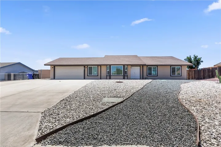 11471 Hollyvale, Victorville, California 92392