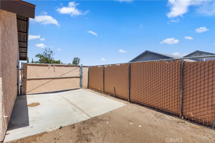 11471 Hollyvale, Victorville, California 92392
