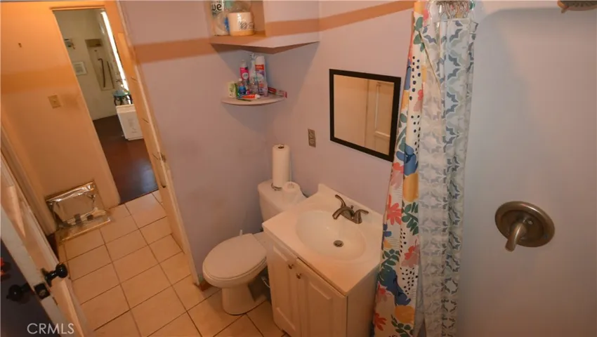 6421 Radford, Los Angeles, California 91606