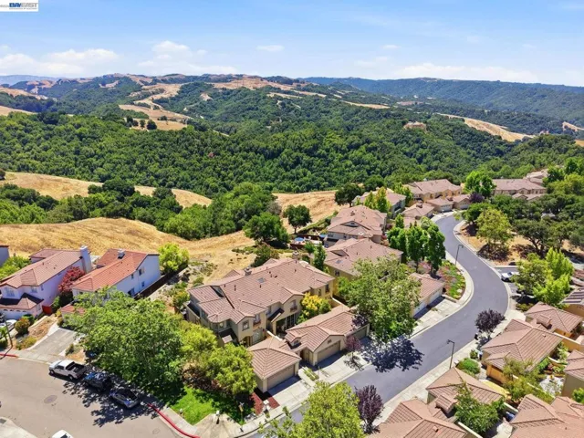 22024 E Lyndon Loop, Castro Valley, California 94552