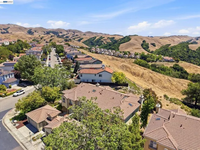 22024 E Lyndon Loop, Castro Valley, California 94552