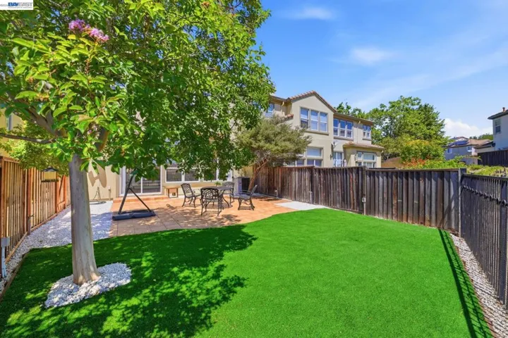22024 E Lyndon Loop, Castro Valley, California 94552