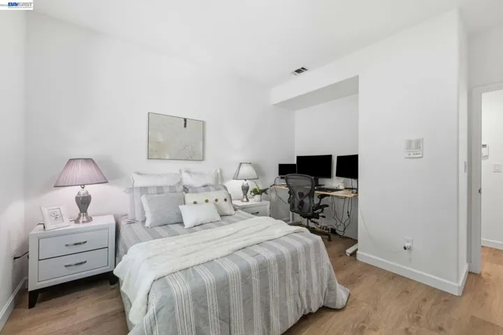22024 E Lyndon Loop, Castro Valley, California 94552