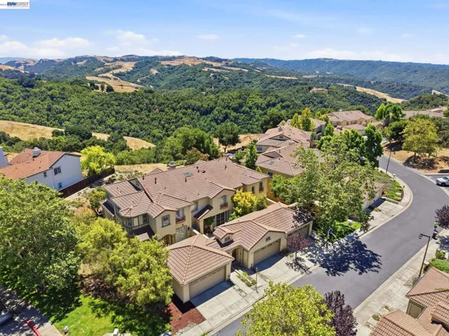 22024 E Lyndon Loop, Castro Valley, California 94552