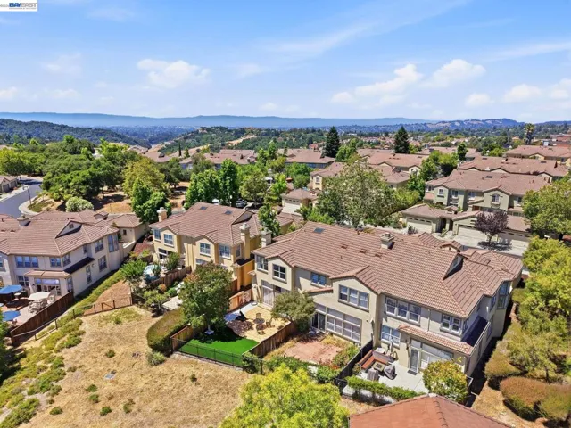 22024 E Lyndon Loop, Castro Valley, California 94552