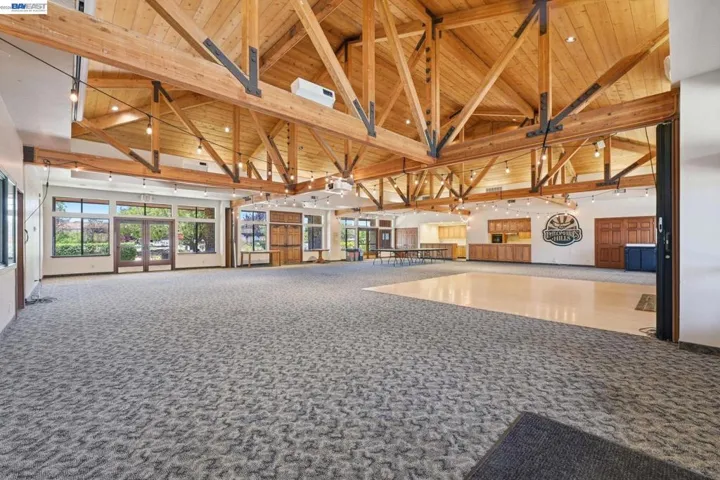 22024 E Lyndon Loop, Castro Valley, California 94552
