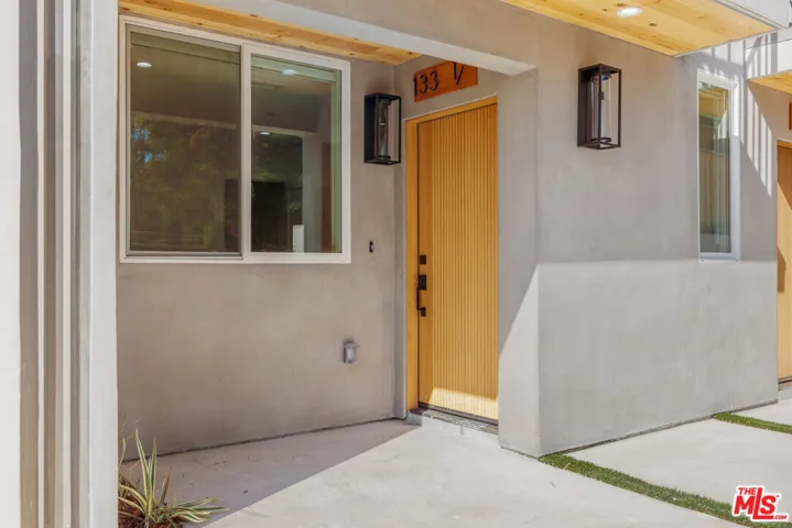 1332 Mohawk Street, Los Angeles, California 90026