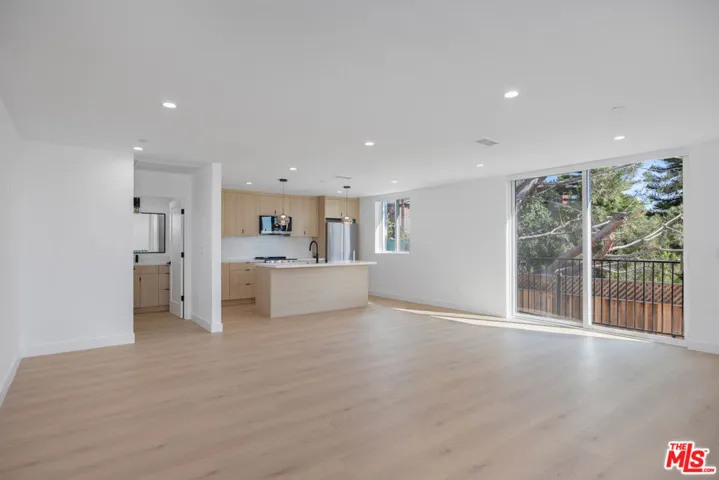 1332 Mohawk Street, Los Angeles, California 90026