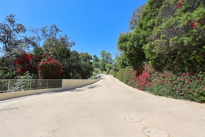 1121 Pinto, La Habra Heights, California 90631