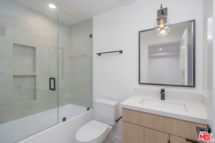 1332 Mohawk Street 1/2, Los Angeles, California 90026