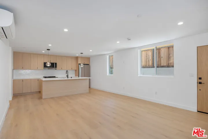 1332 Mohawk Street 1/2, Los Angeles, California 90026