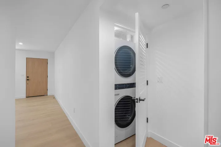 1332 Mohawk Street 1/2, Los Angeles, California 90026