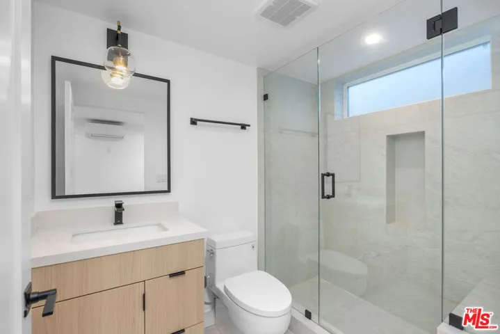 1332 Mohawk Street 1/2, Los Angeles, California 90026