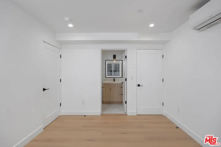 1332 Mohawk Street 1/2, Los Angeles, California 90026