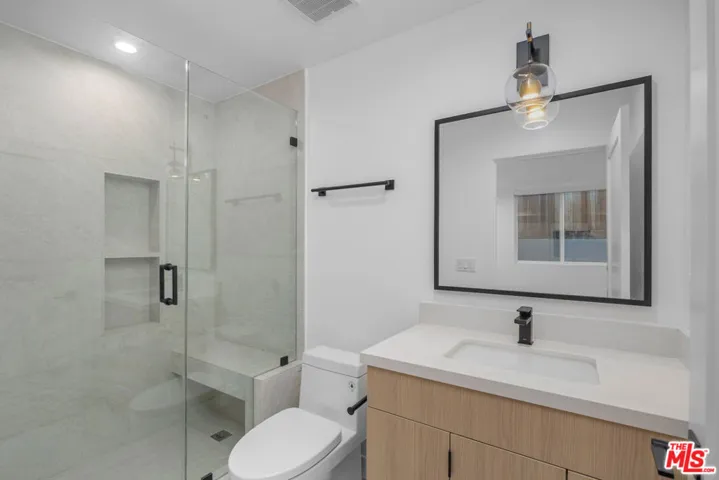 1332 Mohawk Street 1/2, Los Angeles, California 90026