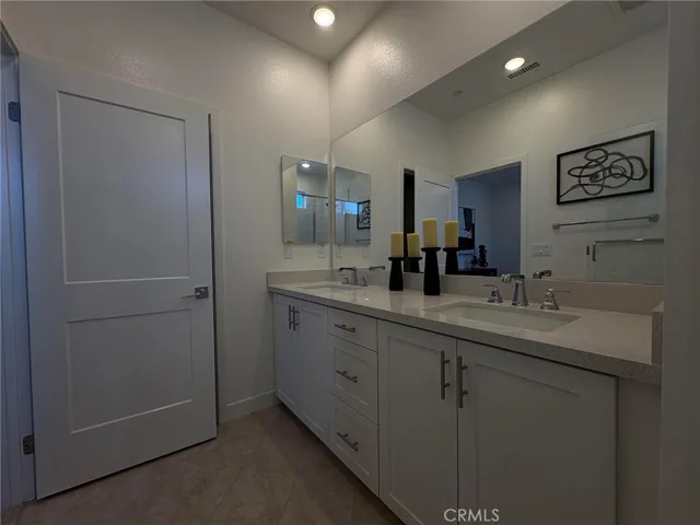 2211 W Orange Avenue 21, Anaheim, California 92804