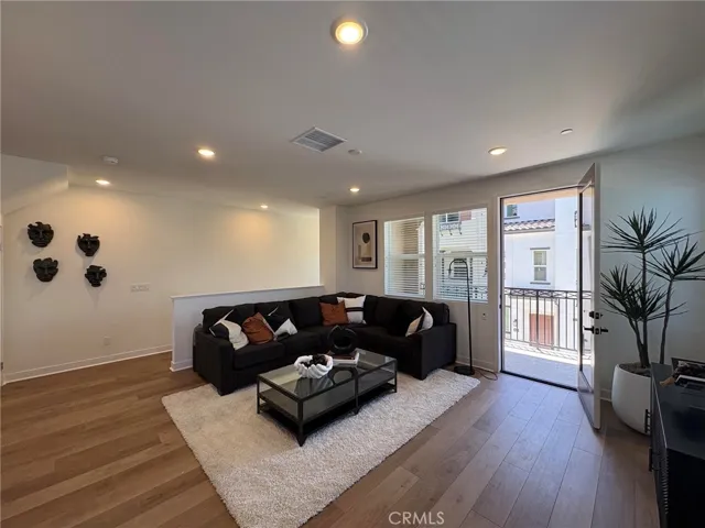 2211 W Orange Avenue 21, Anaheim, California 92804