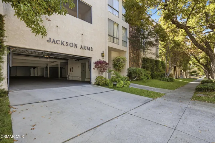 2_jackson st-2