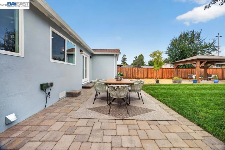 1120 Henderson Ave, Menlo Park, California 94025