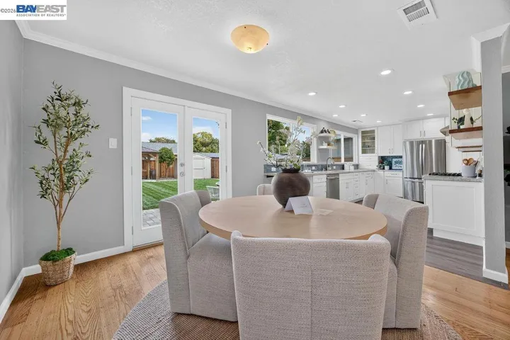 1120 Henderson Ave, Menlo Park, California 94025