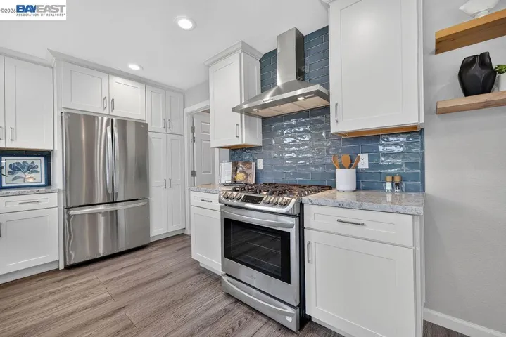 1120 Henderson Ave, Menlo Park, California 94025
