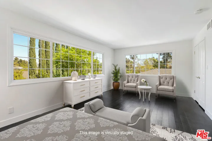 4645 Petit Avenue, Encino, California 91436