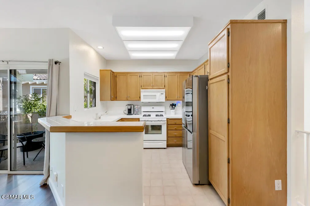 1556 Glacier St-HsHProd-5
