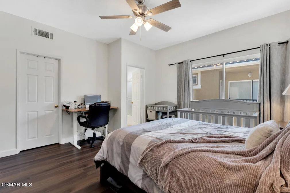 1556 Glacier St-HsHProd-22