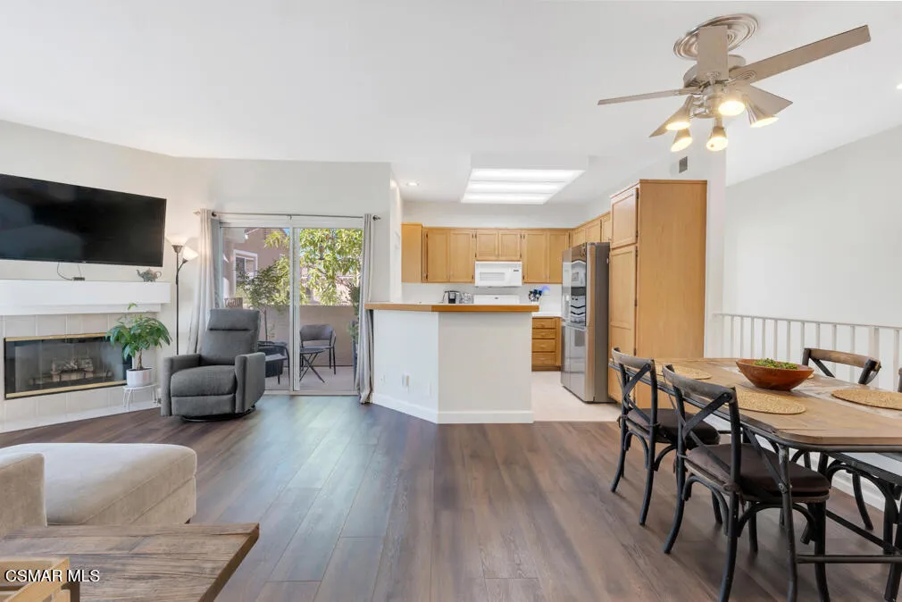 1556 Glacier St-HsHProd-8