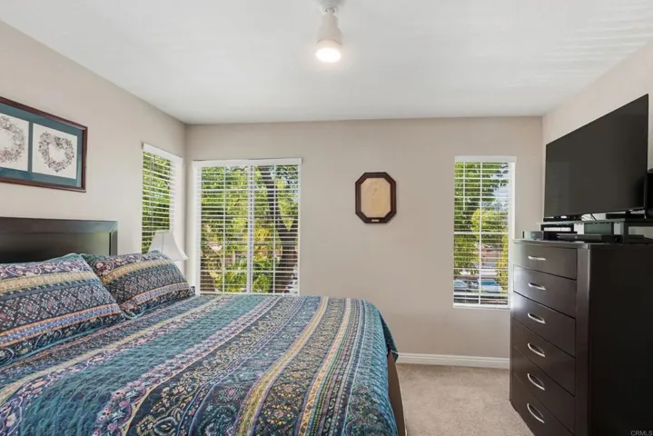 Spacious, light and bright with nice views with no adjacent building.