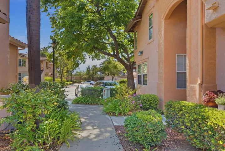 18668 Caminito Cantilena 258, San Diego, California 92128