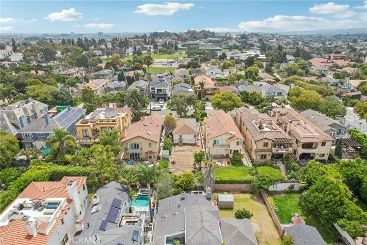 647 S Irena Avenue, Redondo Beach, California 90277
