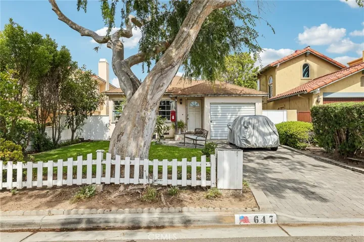 647 S Irena Avenue, Redondo Beach, California 90277